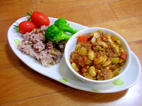 ワンプレートで野菜たっぷり♪　大豆のチリコンカン